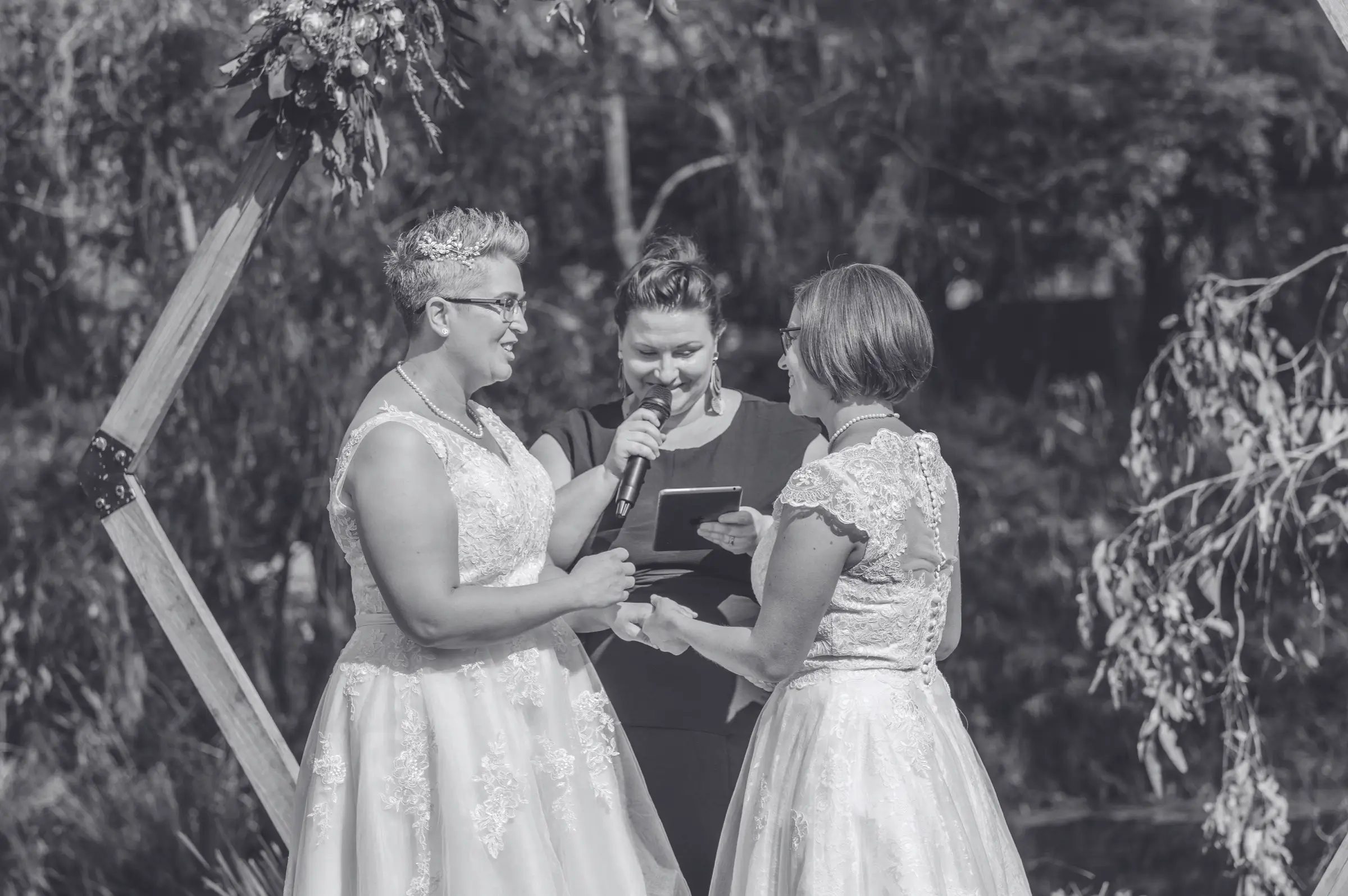 Murray River wedding ceremony